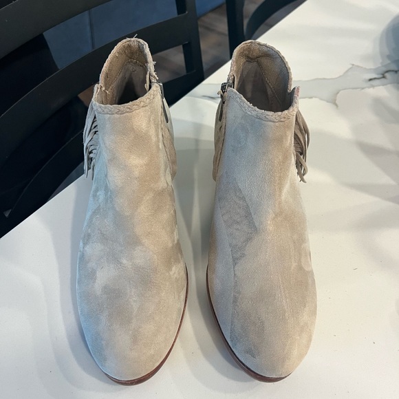 Sam Edelman Paige Suede Fringe Bootie, Color: Putty Size: 6 Boho Western‎ Braid - Picture 7 of 12